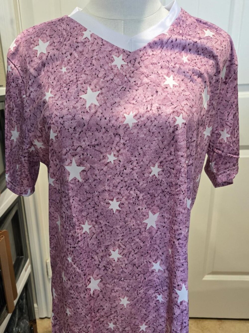 Y2K short Sleeve V-Neck Jersey Pink with White Stars V-Neck Size L